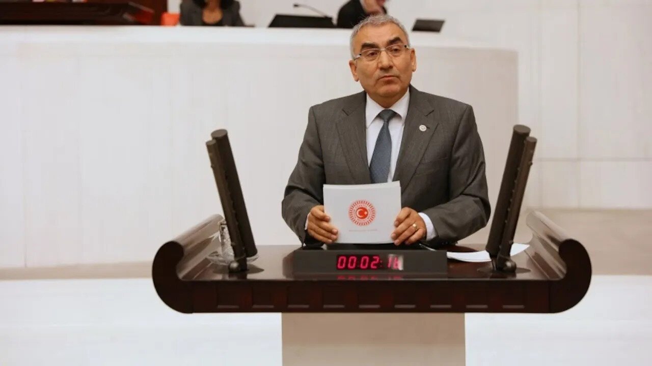 İYİ Partili milletvekili istifasını geri çekti!
