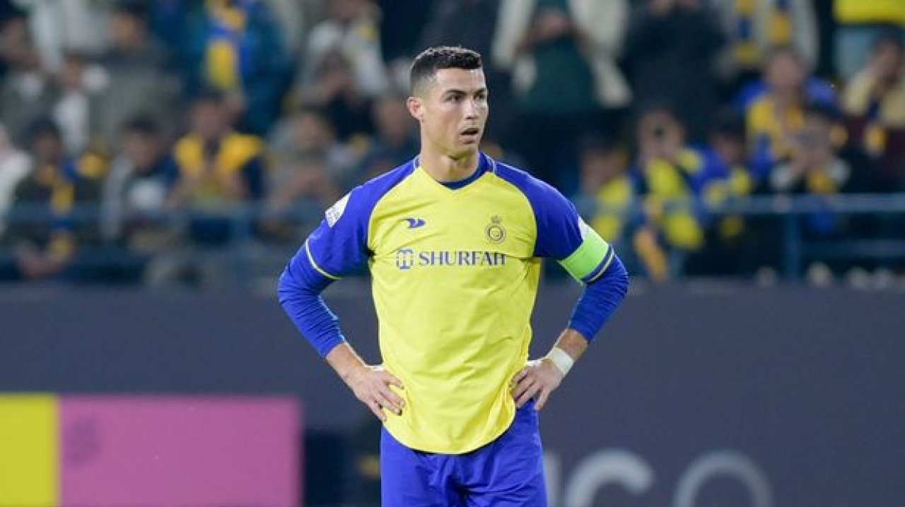 Ronaldo'dan depremzedelere yardım!