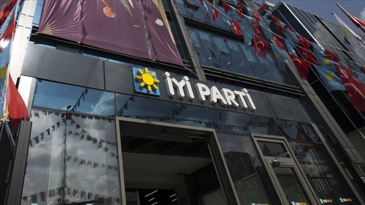 İYİ Parti'de deprem! Keçiören'de binden fazla istifa