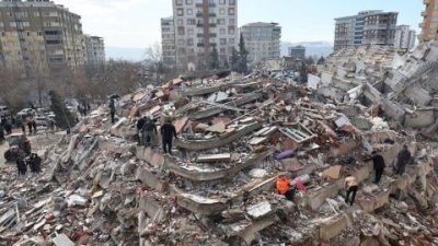 Depremde hayatını kaybeden 1297 kişinin kimliği tespit edilemedi